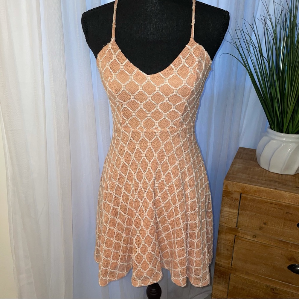 Kimchi Blue | Salmon & white lace dress